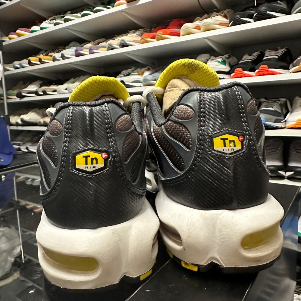 Nike Air Max Plus Bumble Bee - Picture 5 of 9